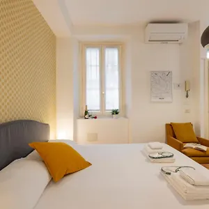 https://alessandria-4-fashion-e-movida.italymilanhotels.net